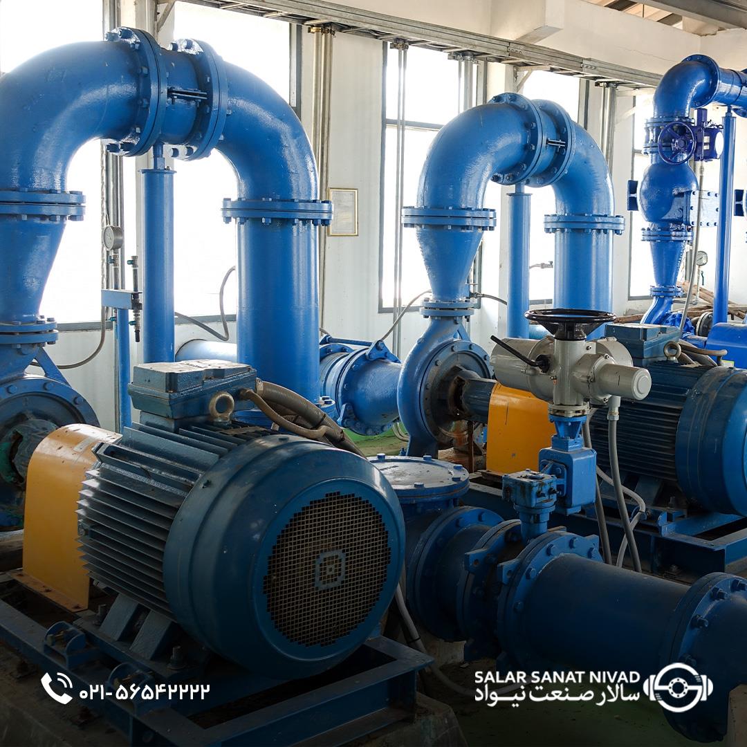 تجهیزات پمپاژ آب با توان بالا در موتورخانه تأسیسات صنعتی